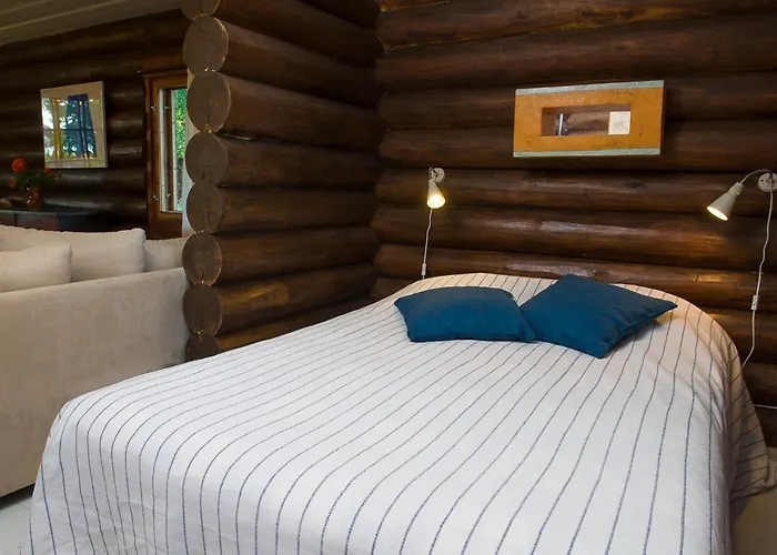 Koivulan Kartano بيت خشبي Lohja