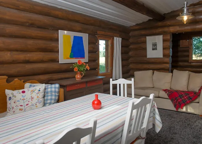 بيت خشبي Koivulan Kartano